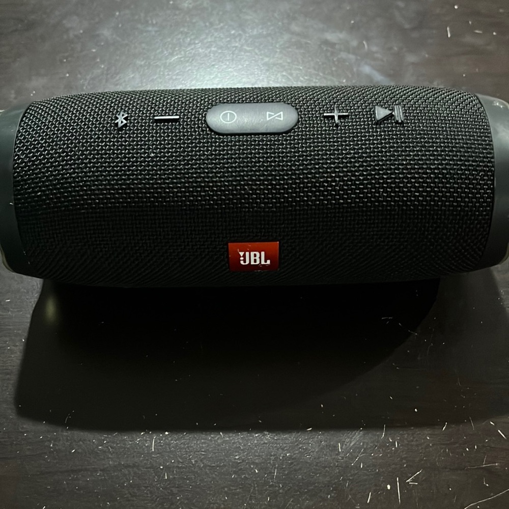 JBL Charge 3